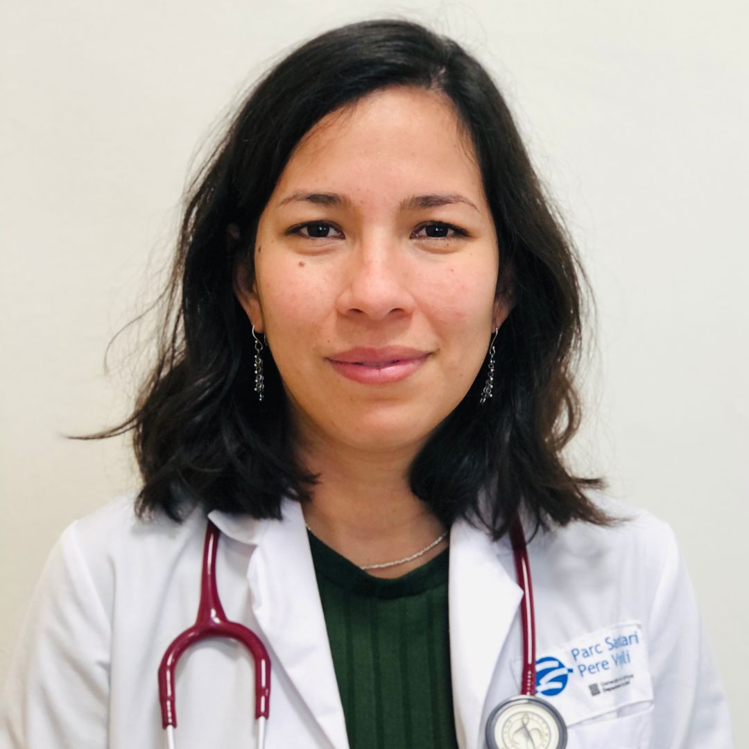 Doctora en medicina, jefa clínica en geriatría e investigadora
